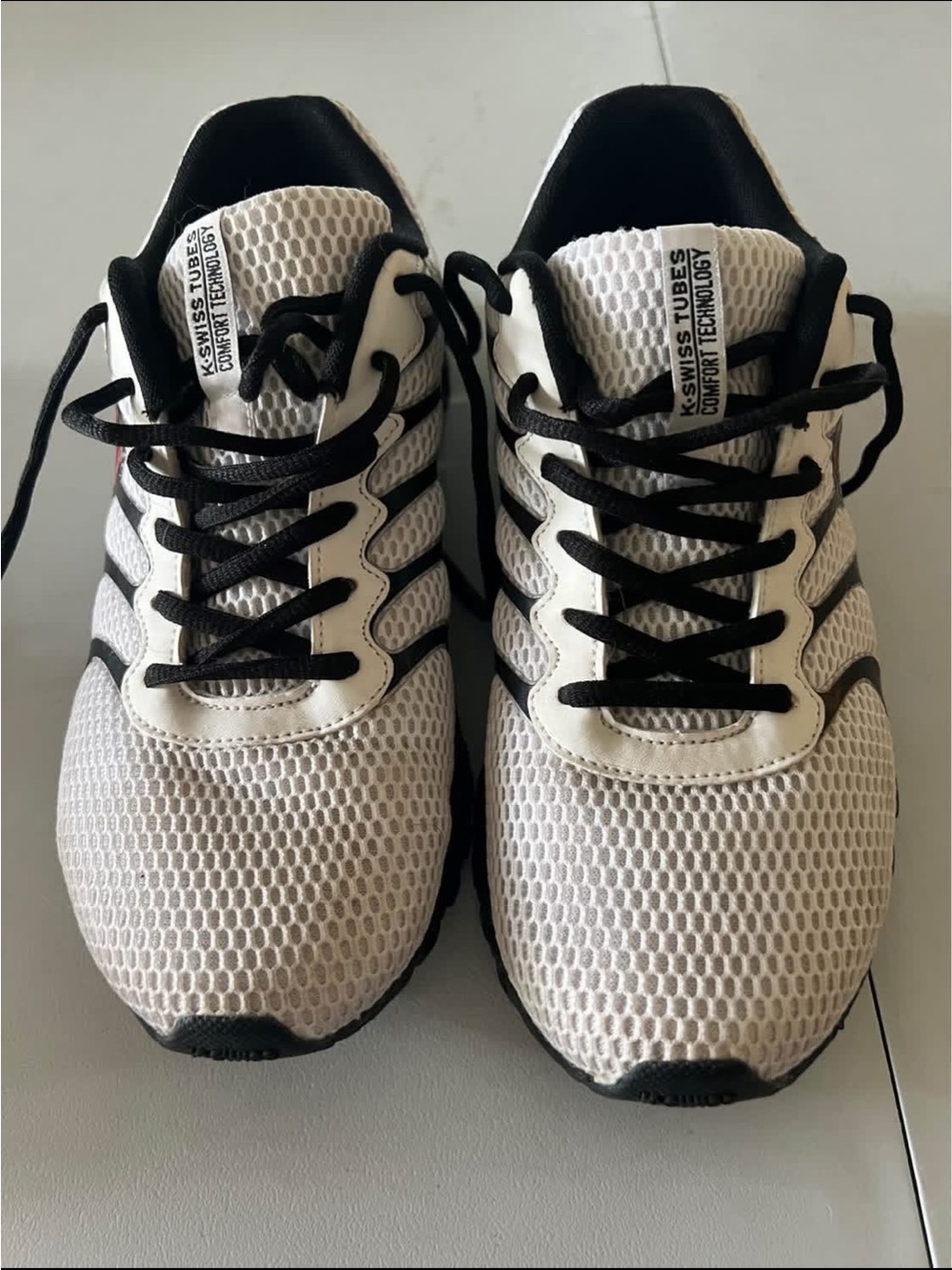 K-Swiss Tubes Men’s White and Black Athletic Mesh Sneakers
